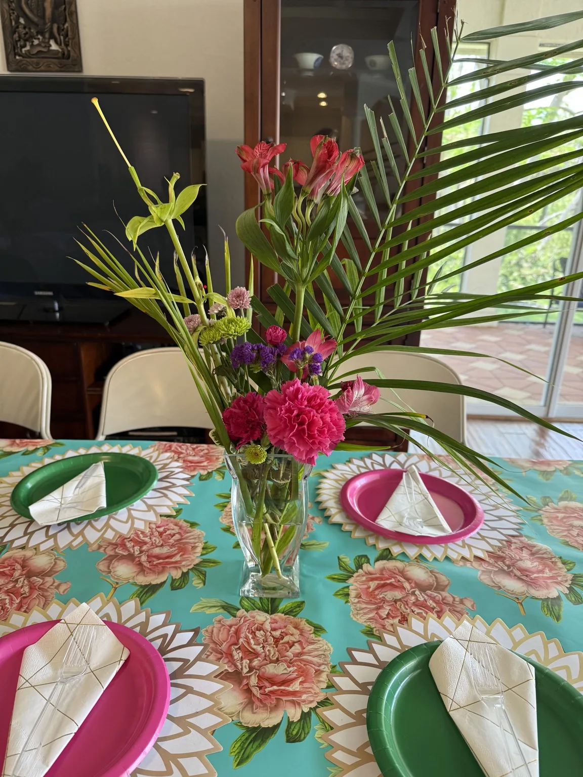 Hawaiian-Themed Bridal Shower: Tropical palm arrangement